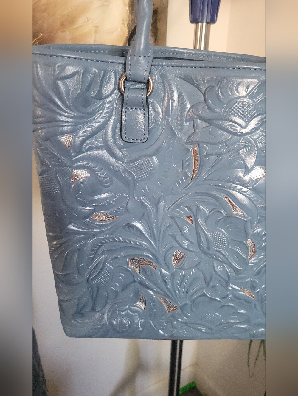 Patricia Nash Adeline tote bag in Safflower Blue - Picture 2 of 16